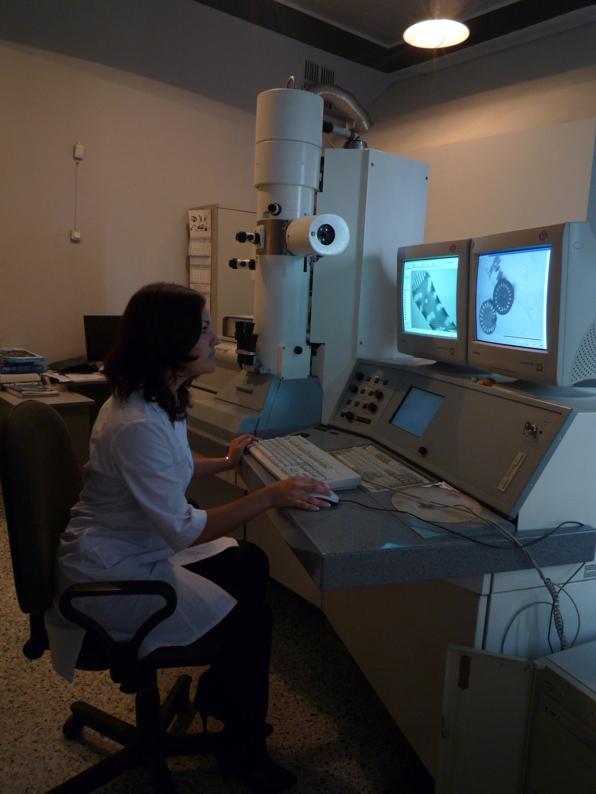 Transmission Electron Microscope LEO 906E